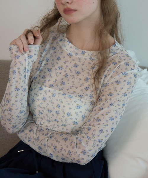 Birthday room(バースデイルーム)の「小花柄シアートップス/Sheer top with a small floral print(Tシャツ/カットソー・レディース・ピンク/ライトブルー・FREE)」の4枚目の写真