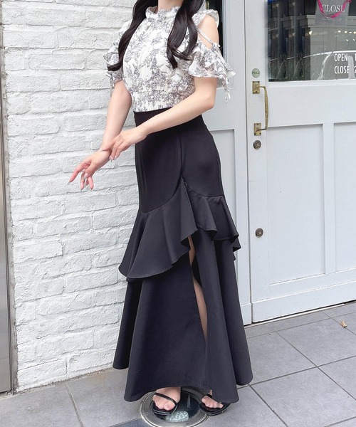 INGNI（イング）の「【WEB限定】バックレースアップアシメティアードスカート（スカート・レディース・ブラック/チャコールグレー/ライトベージュ・FREE）」の9枚目の写真