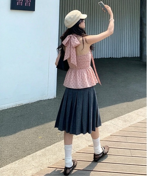 FREE STYLISTS(フリー スタイリスト)の「ドット柄 ホルターネック ペプラム トップス(シャツ/ブラウス・レディース・オフホワイト/ピンク/ホワイト・L/M)」の13枚目の写真