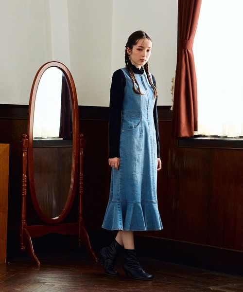 Audie a Muses(オーディアミューズ)の「フロントファスナーデニムジャンパードレス(ジャンパースカート・レディース・ネイビー・36/38/40/42)」の4枚目の写真
