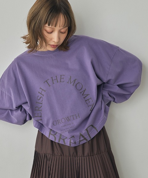 hunch(ハンチ)の「ピグメント染め ロゴロンT(Tシャツ/カットソー・レディース・パープル/ベージュ/チャコール/グレー・FREE)」の4枚目の写真