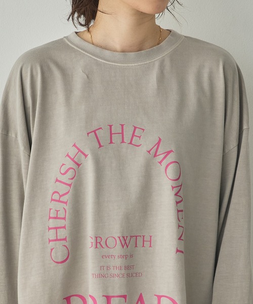 hunch(ハンチ)の「ピグメント染め ロゴロンT(Tシャツ/カットソー・レディース・パープル/ベージュ/チャコール/グレー・FREE)」の12枚目の写真