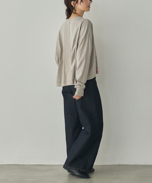 hunch(ハンチ)の「ピグメント染め ロゴロンT(Tシャツ/カットソー・レディース・パープル/ベージュ/チャコール/グレー・FREE)」の18枚目の写真