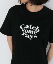 HER CLOSET（ハークローゼット）の「【HER CLOSET】ロゴグラフィックＴシャツ　LOGO GRAPHIC TEE（Tシャツ/カットソー）」