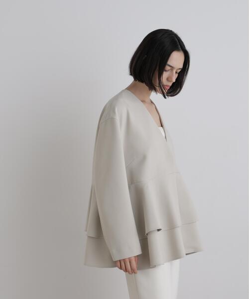 LE PHIL(ルフィル)の「◆T/Rダブルクロスジャケット(ノーカラージャケット・レディース・ブラック/ベージュ・F)」の3枚目の写真