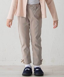 BeBe（ベベ）の「ストレッチツイル裾リボンスリムロングパンツ（その他パンツ）」