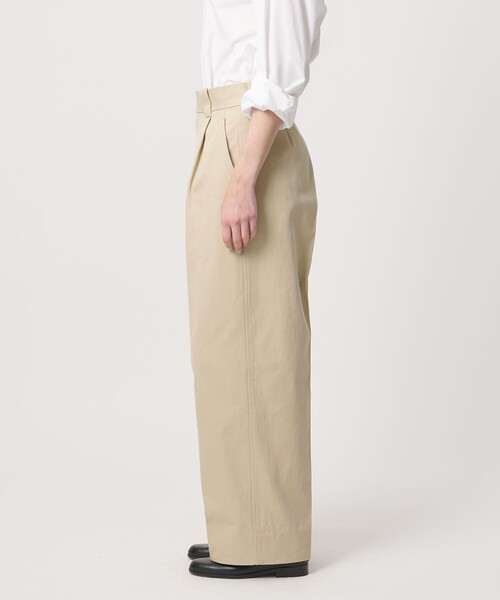 LOEFF（ロエフ）の「＜LOEFF＞チノ タックパンツ（チノパンツ・レディース・ベージュ・1/0）」の7枚目の写真