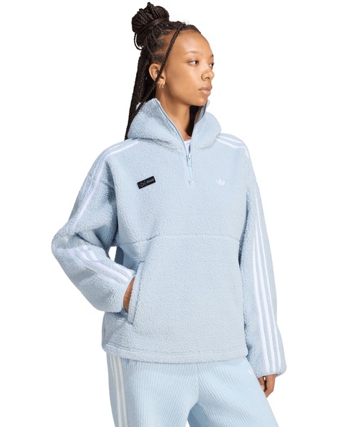 adidas(アディダス)の「adidas/アディダス adidas Originals by JENNIE BLACK PINK/POLAR FLEECE 1/4 ZIP HOODIE(パーカー・レディース・サックスブルー/ブラック/ベージュ・SMALL/MEDIUM/LARGE/X-LARGE)」の17枚目の写真