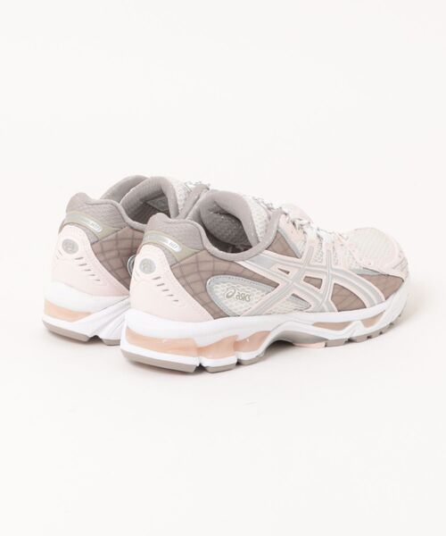 emmi（エミ）の「【ASICS】GEL-NIMBUS 10.1（スニーカー・レディース・ライトピンク・23/24/25/24.5/23.5）」の2枚目の写真