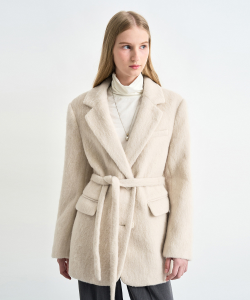 COSTUMEOCLOCK WOMAN(カスタムオクロック ウーマン)の「ヘアリーベルト付きブレザーカートクリーム COWCT004CREAM(ダッフルコート・レディース・その他・SMALL/MEDIUM)」の1枚目の写真
