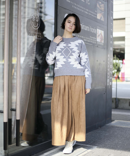 Denime（ドゥニーム）の「ネイティブ柄ジャガードニット（ニット/セーター・レディース・ベージュ/グレー・FREE）」の6枚目の写真