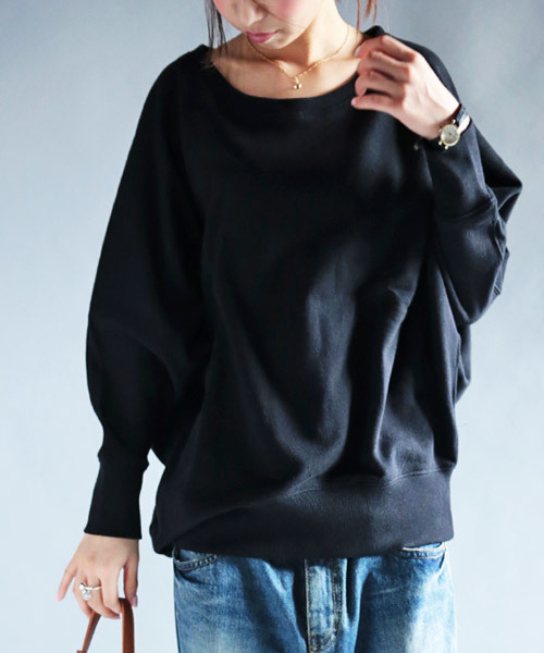 antiqua（アンティカ）の「変形ドルマントップス（スウェット・レディース・ブラック/グレイッシュベージュ・M）」の4枚目の写真