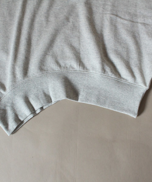 antiqua（アンティカ）の「変形ドルマントップス（スウェット・レディース・ブラック/グレイッシュベージュ・M）」の9枚目の写真