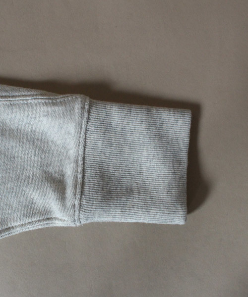 antiqua（アンティカ）の「変形ドルマントップス（スウェット・レディース・ブラック/グレイッシュベージュ・M）」の10枚目の写真