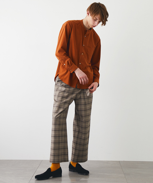 STUDIOUS（ステュディオス）の「リネコ2WAYバンドカラーシャツ（シャツ/ブラウス・メンズ・ネイビー/オレンジ・1/2）」の4枚目の写真