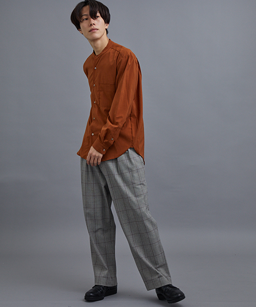 STUDIOUS（ステュディオス）の「リネコ2WAYバンドカラーシャツ（シャツ/ブラウス・メンズ・ネイビー/オレンジ・1/2）」の10枚目の写真