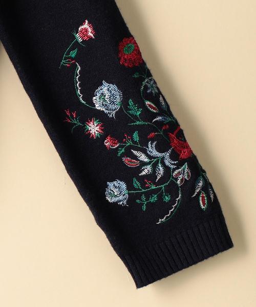 coen（コーエン）の「フラワー刺繍ニットプルオーバー（ニット/セーター・レディース・ベージュ/ネイビー・FREE）」の7枚目の写真