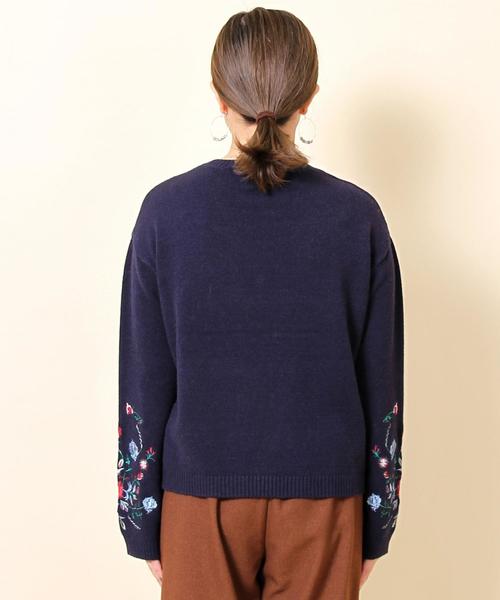 coen（コーエン）の「フラワー刺繍ニットプルオーバー（ニット/セーター・レディース・ベージュ/ネイビー・FREE）」の13枚目の写真