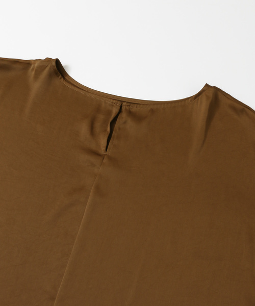 URBAN RESEARCH（アーバンリサーチ）の「ヴィンテージサテンTシャツブラウス（Tシャツ/カットソー・レディース・ブラウン/ホワイト系その他・FREE）」の12枚目の写真