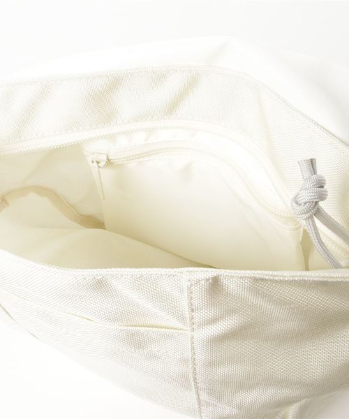BRIEFING（ブリーフィング）の「JOINT FLAP SHOULDER