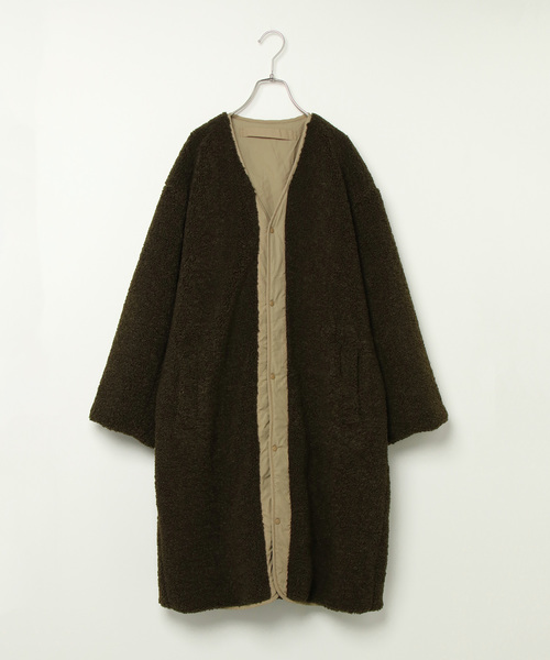 VENCEEXCHANGE（ヴァンスエクスチェンジ）の「ボアリバーシブルコート（ノーカラージャケット・レディース・オフホワイト/オリーブ・MEDIUM/LARGE）」の2枚目の写真