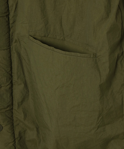 VENCEEXCHANGE（ヴァンスエクスチェンジ）の「ボアリバーシブルコート（ノーカラージャケット・レディース・オフホワイト/オリーブ・MEDIUM/LARGE）」の10枚目の写真