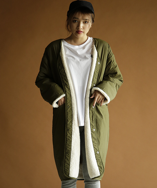 VENCEEXCHANGE（ヴァンスエクスチェンジ）の「ボアリバーシブルコート（ノーカラージャケット・レディース・オフホワイト/オリーブ・MEDIUM/LARGE）」の18枚目の写真