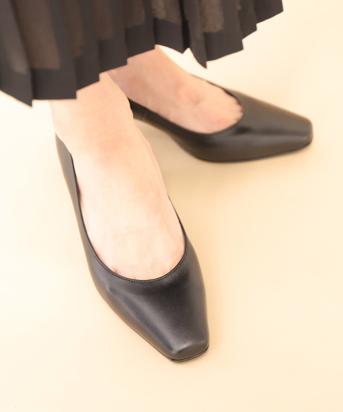 artemis by DIANA(アルテミスバイダイアナ)の「5cmヒールプレーンパンプス(パンプス・レディース・ブラック・23.5cm/25.0cm/22.0cm/22.5cm/24.0cm/23.0cm/24.5cm)」の4枚目の写真