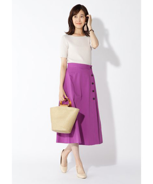 NATURAL BEAUTY BASIC（ナチュラルビューティーベーシック）の「[洗える]バックシャンリブニット（ニット/セーター・レディース・ベージュ/ネイビー/キャメル・MEDIUM）」の22枚目の写真