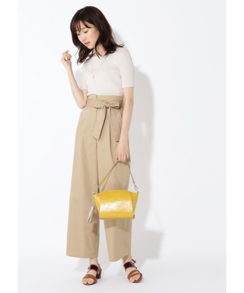 NATURAL BEAUTY BASIC（ナチュラルビューティーベーシック）の「[洗える]バックシャンリブニット（ニット/セーター・レディース・ベージュ/ネイビー/キャメル・MEDIUM）」の19枚目の写真