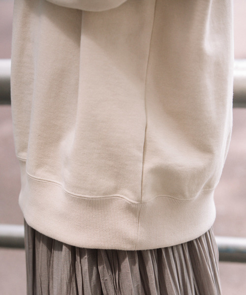 Munich（ミューニック）の「裏毛×ニットリブ　タートルネックスウェットプルオーバー（スウェット・レディース・ブラック/キャメル/ライトベージュ・FREE）」の8枚目の写真