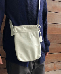 aniary ブラック サコッシュ aniary（アニアリ）の「【aniary】レザー