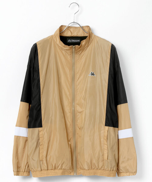 Kappa(カッパ)の「Kappa/カッパ オーバーサイズ トラックジャケット/ナイロンジャケット(ナイロンジャケット・メンズ・ブラック/ベージュ/ネイビー/ブラック系その他/ベージュ系その他/ブルー系その他/パープル系その他/パープル/ブラック系その他3/ブラック系その他2・M/L/XL)」の6枚目の写真