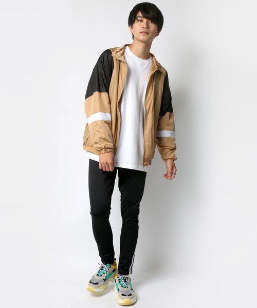 Kappa(カッパ)の「Kappa/カッパ オーバーサイズ トラックジャケット/ナイロンジャケット(ナイロンジャケット・メンズ・ブラック/ベージュ/ネイビー/ブラック系その他/ベージュ系その他/ブルー系その他/パープル系その他/パープル/ブラック系その他3/ブラック系その他2・M/L/XL)」の11枚目の写真