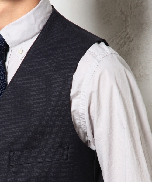 green label relaxing（グリーンレーベルリラクシング）の「□CTN BIRDS/EYE ベスト ◆（ベスト・メンズ・グレー/ネイビー・SMALL/LARGE/MEDIUM）」の13枚目の写真