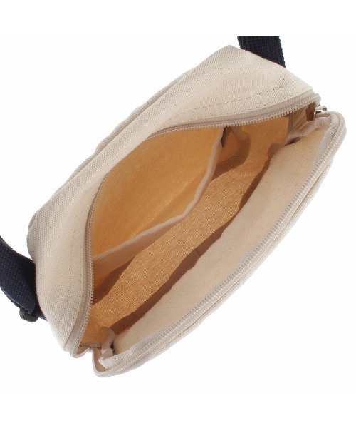 Champion（チャンピオン）の「ヒューイ　ショルダーバッグタテ型　57763（ショルダーバッグ・キッズ・ブラック/アイボリー/ネイビー・FREE）」の8枚目の写真