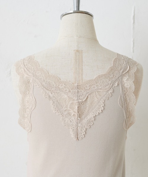 one after another NICE CLAUP（ワンアフターアナザーナイスクラップ）の「前後2wayレースインナー（タンクトップ・レディース・ブラック/ベージュ/オフホワイト/ブルー・FREE）」の6枚目の写真