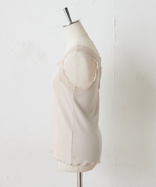 one after another NICE CLAUP（ワンアフターアナザーナイスクラップ）の「前後2wayレースインナー（タンクトップ・レディース・ブラック/ベージュ/オフホワイト/ブルー・FREE）」の10枚目の写真