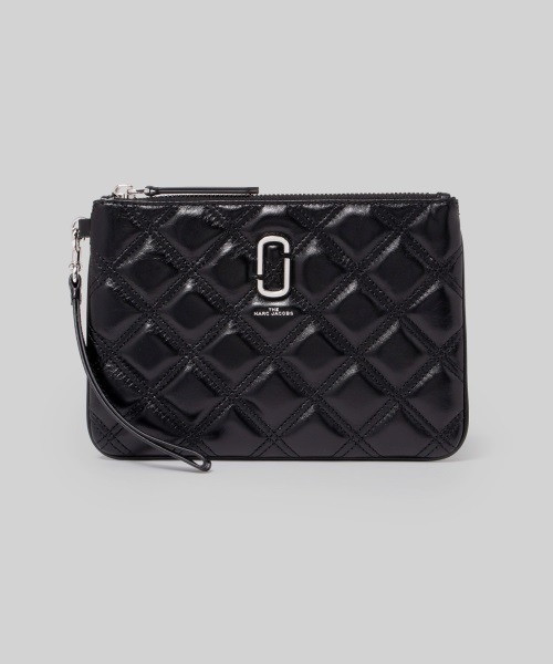 セール The Quilted Softshot ザ キルテッド ソフトショット リスレット ポーチ クラッチ ポーチ Marc Jacobs マークジェイコブス のファッション通販 Zozotown セール The Quilted Softshot ザ キルテッド ソフトショット リスレット ポーチ クラッチ ポーチ Marc Jacobs マークジェイコブス のファッション通販 Zozotown