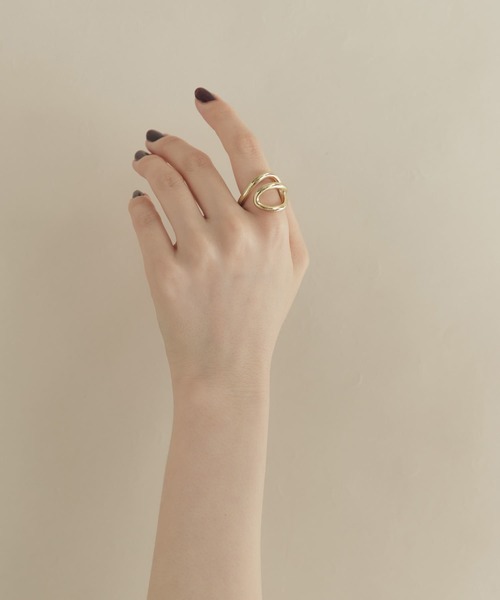 SMELLY（スメリー）の「リッタイラインリング（リング・レディース・ゴールド・-）」の3枚目の写真