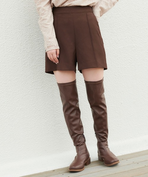 one after another NICE CLAUP(ワンアフターアナザーナイスクラップ)の「シンプルショートパンツ(その他パンツ・レディース・ブラック/ブラウン/アイボリー・FREE)」の1枚目の写真