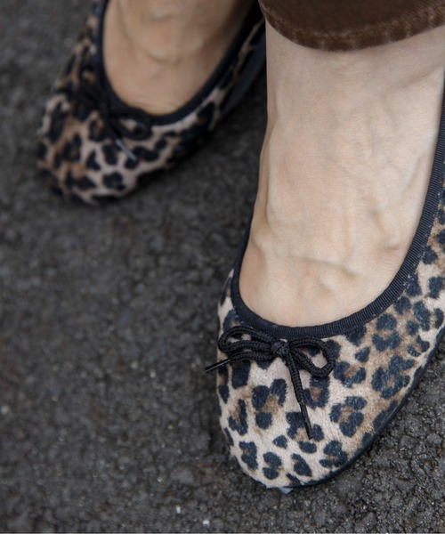 flower（フラワー）の「フラッフィーバレエ（バレエシューズ・レディース・ブラック/ブラウン・6/7/8/9/5）」の7枚目の写真