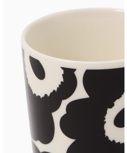 marimekko(マリメッコ)の「Unikko / Mug 2,5dl(グラス/マグカップ/タンブラー・レディース・ブラック/ブラウン/オレンジ/ライトブルー・FREE)」の8枚目の写真