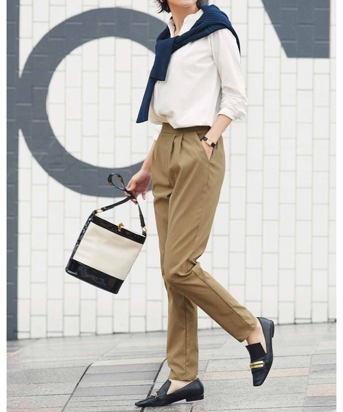 IEDIT（イディット）の「ＩＥＤＩＴ　きちんとシャツ見え　伸びやかで美しい吸汗速乾カットソーシャツブラウス（シャツ/ブラウス・レディース・ホワイト/ベージュ/ブルー・MEDIUM/LARGE/X-LARGE/XX-LARGE/SMALL/XXX-LARGE）」の9枚目の写真