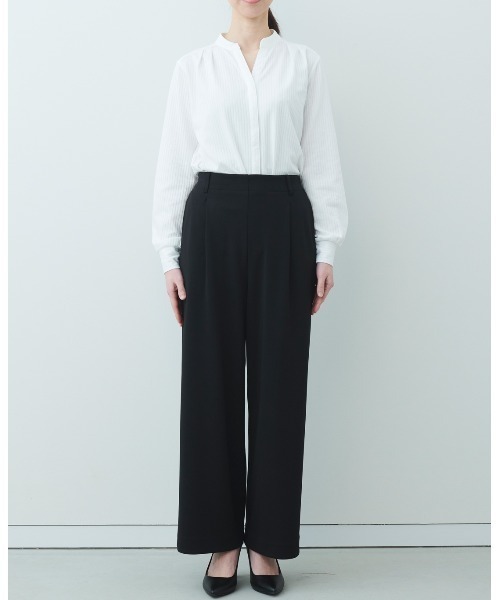 IEDIT（イディット）の「ＩＥＤＩＴ　きちんとシャツ見え　伸びやかで美しい吸汗速乾カットソーシャツブラウス（シャツ/ブラウス・レディース・ホワイト/ベージュ/ブルー・MEDIUM/LARGE/X-LARGE/XX-LARGE/SMALL/XXX-LARGE）」の5枚目の写真