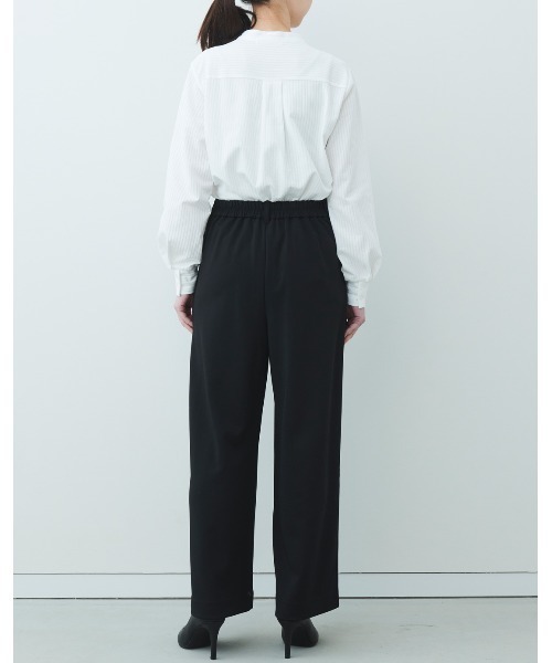 IEDIT（イディット）の「ＩＥＤＩＴ　きちんとシャツ見え　伸びやかで美しい吸汗速乾カットソーシャツブラウス（シャツ/ブラウス・レディース・ホワイト/ベージュ/ブルー・MEDIUM/LARGE/X-LARGE/XX-LARGE/SMALL/XXX-LARGE）」の7枚目の写真