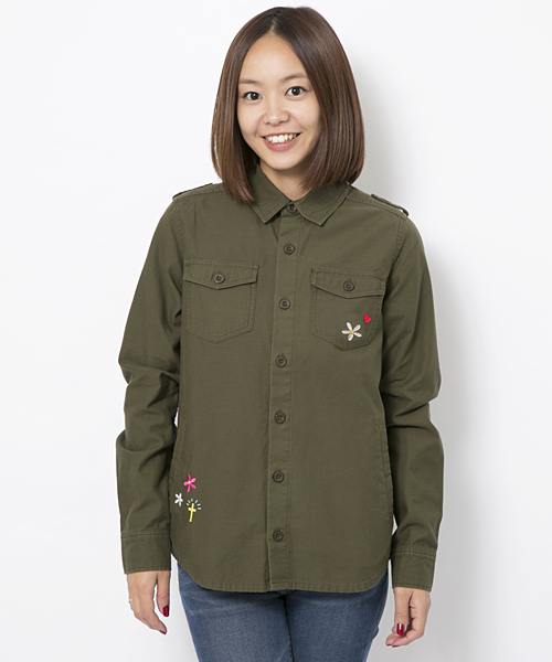 X-girl（エックスガール）の「【mini4月号掲載】MILITARY SHIRT（シャツ/ブラウス・レディース・カモフラージュ/オリーブ/ネイビー・1/2）」の12枚目の写真