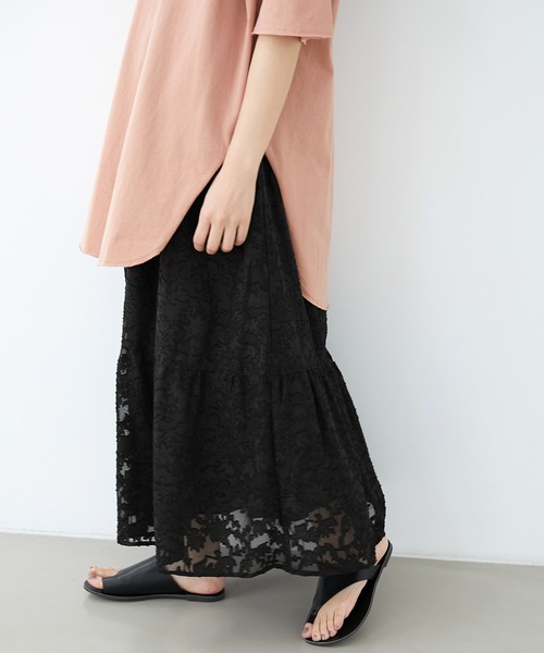 EMMA(EMMA CLOTHES)(エマ)の「【EMMA】シアージャガードティアードスカート(スカート・レディース・ホワイト/ブラック/ラベンダー・FREE)」の3枚目の写真