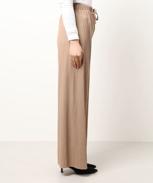 SpRay（スプレイ）の「スリット入プリーツワイドパンツ（その他パンツ・レディース・チャコールグレー/ブラック/ベージュ/ブラウン/アイボリー・FREE）」の6枚目の写真