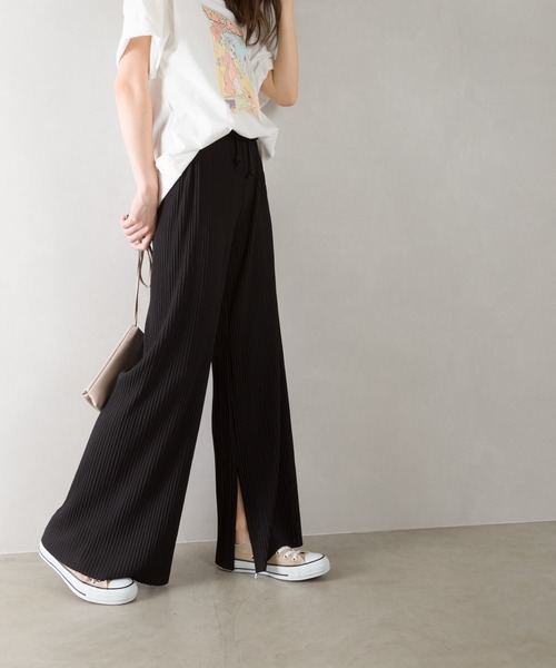SpRay（スプレイ）の「スリット入プリーツワイドパンツ（その他パンツ・レディース・チャコールグレー/ブラック/ベージュ/ブラウン/アイボリー・FREE）」の3枚目の写真